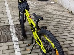 -道路口单车爱瓦士dahon大行