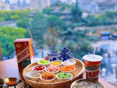 -包整·丝娃娃(甲秀楼景观店)