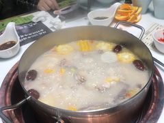 -洪氏嗨捞·猪肚鸡火锅(阳光天地店)