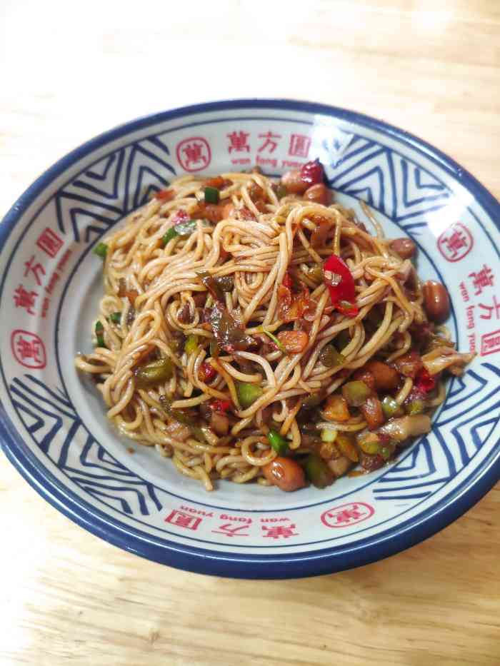 万方圆拌粉瓦罐汤(江铃桃花小区店)-"家门口开了一
