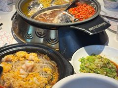 -阿瓦山寨·湘菜现炒·剁椒鱼头王(咸阳总店)