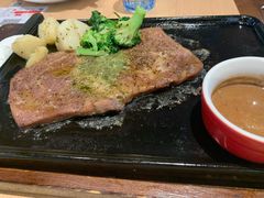 -必胜客(机场路店)