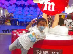 -m豆巧克力世界(上海世茂广场店)