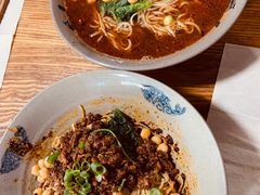 -丁丁猫重庆小面(徐州路店)