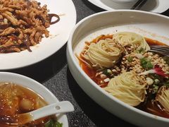 -茅庐川菜(威高广场店)