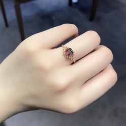 -威德钻石-克拉钻大本营(南京东路店)