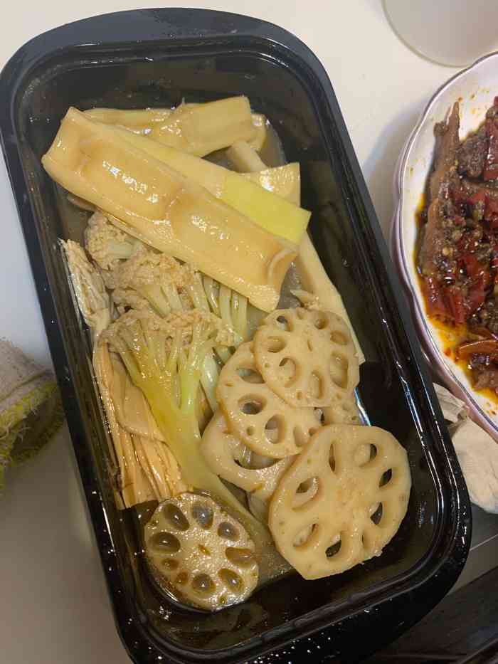 卤鲜笙(东浦路店)-"[撇嘴] 为了拿这个霸王餐跑了两次,一波.