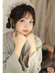 -艾米丽婚纱礼服