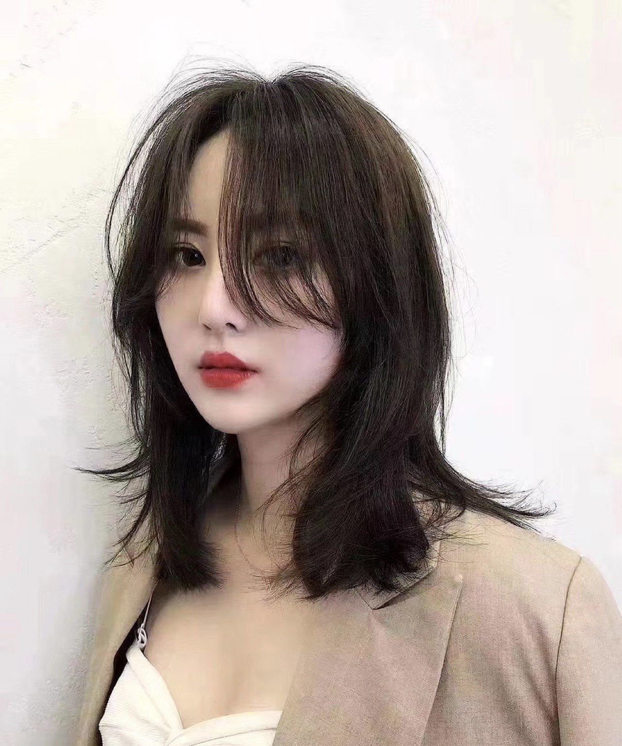 女生圆脸发型分享 生活感发型