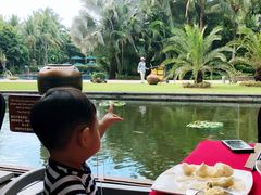 -三亚湾海居铂尔曼度假酒店