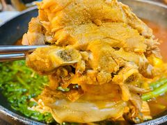 土豆排骨火锅-喇喇排骨火锅·传统韩式脊骨汤(望京西园总店)