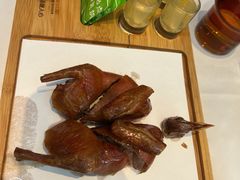 红烧乳鸽-汤城小厨•粤菜•靓汤(金宝街店)
