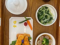 -雪梅月子中心(华侨城店)