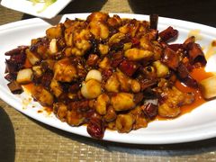 宫保鸡丁-渝信川菜 · 川味家常菜(长安店)
