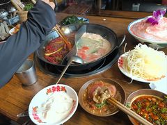 -萍姐火锅·公路夜市(武汉首店)