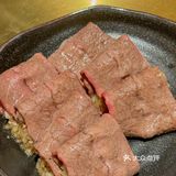 和牛烤肉天花板！肉质鲜嫩多汁，口感极佳。在这里