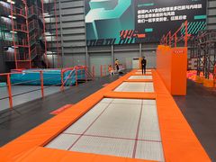 -极限PLAY运动娱乐新世界·团建派对潮玩休闲馆·室内蹦极高空游乐园