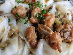 榨菜排骨蒸陈村粉-悦湖公馆