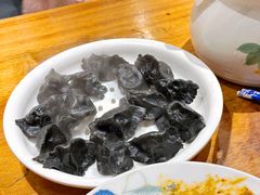 鲜嫩墨鱼水饺-四合院海鲜小厨(旱西关店)