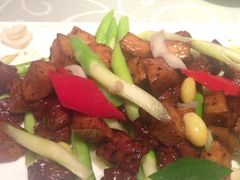 -湖庭壹品鸭王·传统北京烤鸭·别墅私房菜·庭院宵夜(江宁店)