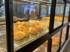 面包甜点陈列柜-喜茶(深圳福田星河COCO Park店)