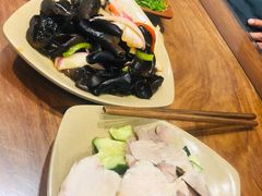 -亮亮面馆(经六路店)