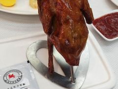 脆皮嫩香乳鸽-威尼斯西餐厅(东区店)