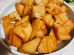 油焖爽口脆莲藕-小吊梨汤·北京菜·烤鸭(双井乐成中心店)