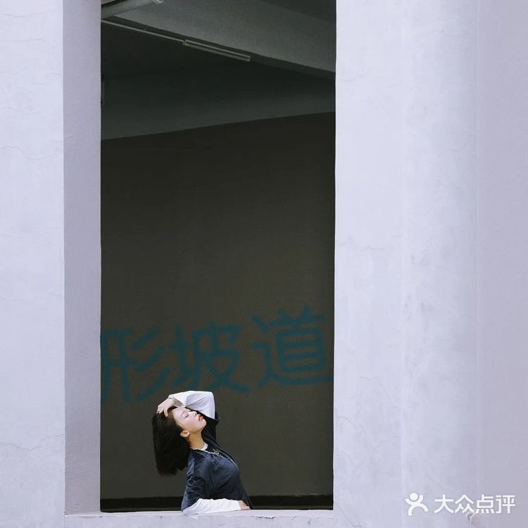 广州悦汇城•旋转停车场拍大片广州0元拍照