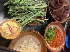 -渝井巷重庆老火锅(沈阳吉祥店)