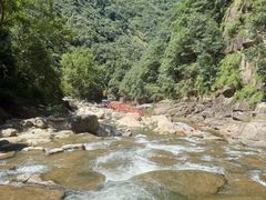 -雅鲁激流探险漂流