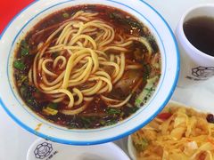 -京穆兰兰州牛肉面·清真(盛龙广场店)