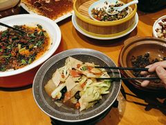 -有红鸡毛店·川菜(建设路店)