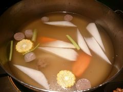 招牌牛骨清汤锅-左庭右院鲜牛肉火锅(新梅广场店)