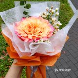 ️️为自己妈妈买的一小束花～    早上8点多到地方