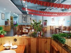 大堂-大草原清真饭庄(沙河店)