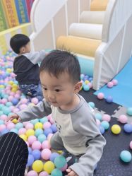 -月儿湾儿童游泳成长中心