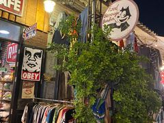 -席娜卡琳火车铁道夜市