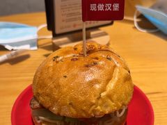 -必胜客(WOW昙华林店)