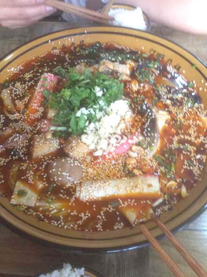 耙耳朵冒菜-"点的微辣,辣味正好,里面放了芝麻好花生,.