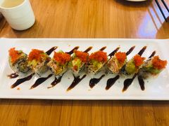 招牌牛油果绿龙卷-牛油果大师寿司(瑞景店)