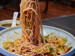 -桥边小楼·手工云南菜·古城观景小楼