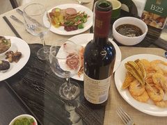 -东方红海鲜百汇(国际大厦店)