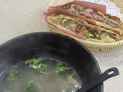-张满意驴肉火烧(西四店)