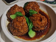红烧狮子头-老浒记烤鸭-北京菜(琉璃厂店)
