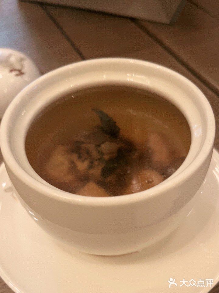 還要提醒服務人員我們有訂的是沙發座