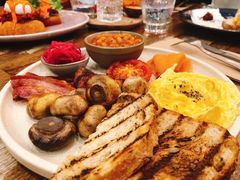 Champs&nbsp;breakfast-FLOVIE FLORIST CAFE