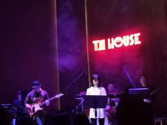 -TZ House音乐现场(来福士中心店)
