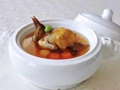 鸽子汤-小金鬼·煎饺·鸽子汤