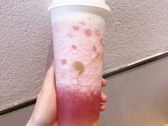 芝芝桃桃-喜茶(上海打浦桥日月光gelato lab+店)